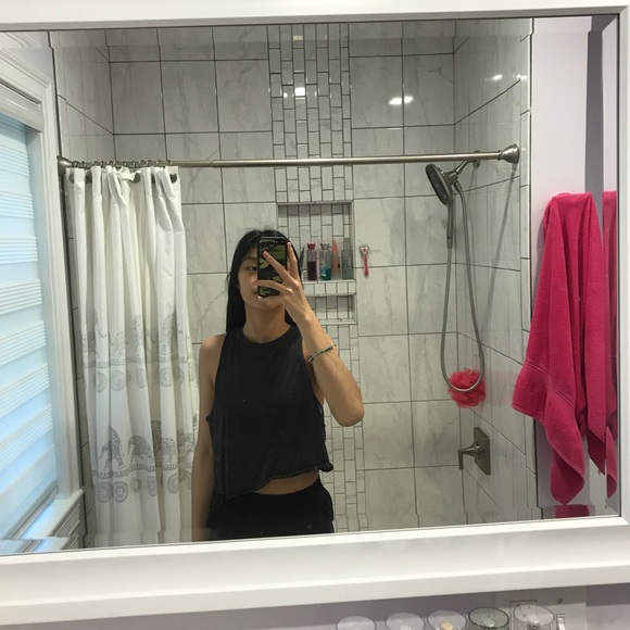 H&M Muscle Tank - Picture 2 of 3